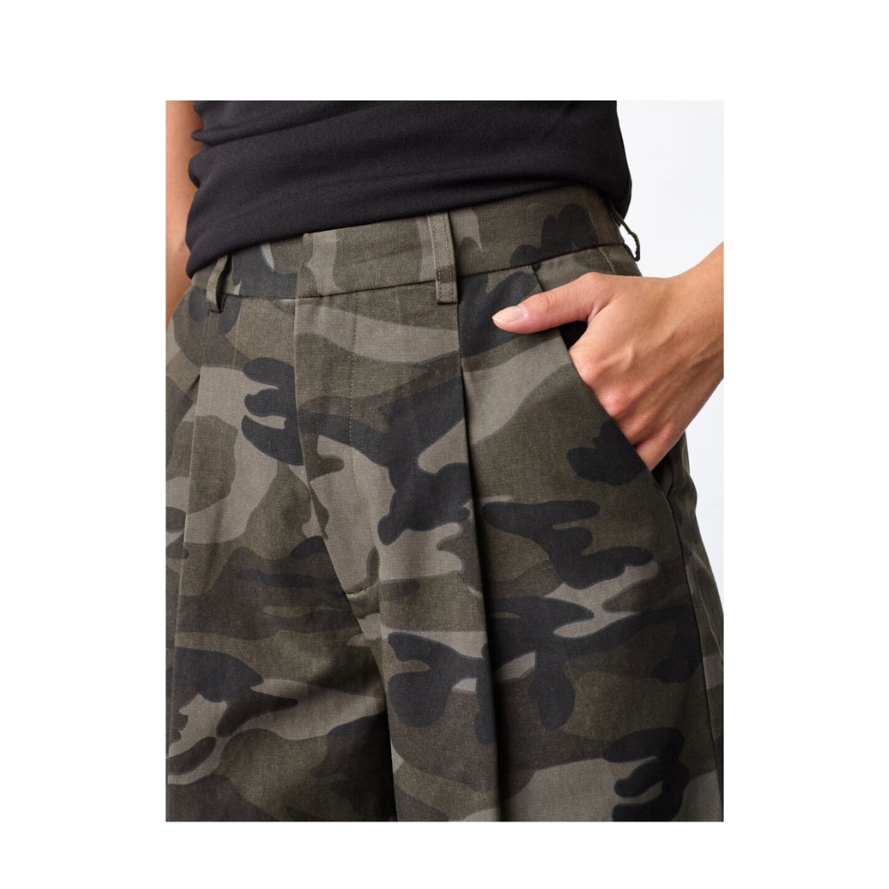Sisters Point shorts – Great-L.SH04 (Camoflage)