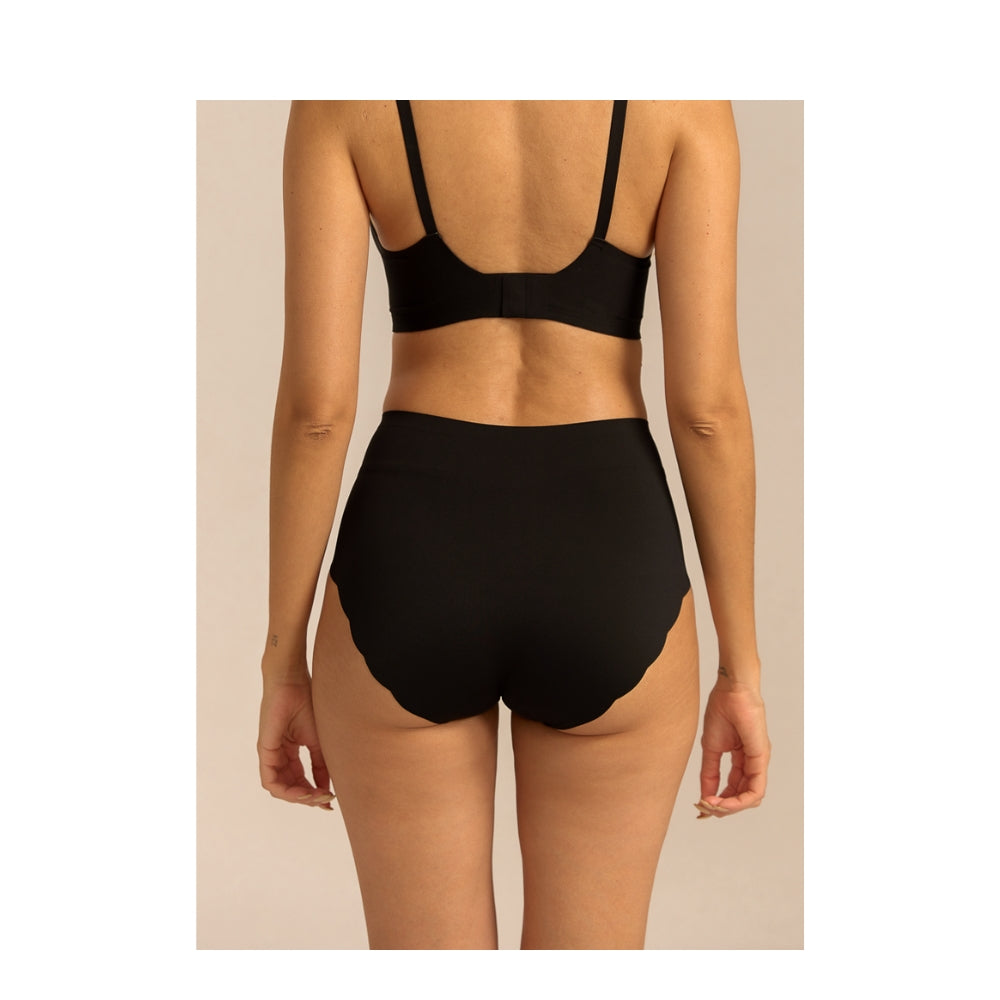 Femifemme højtaljede trusser .- Invisible Highwaist Maxi Trusser – FF1001 – Black