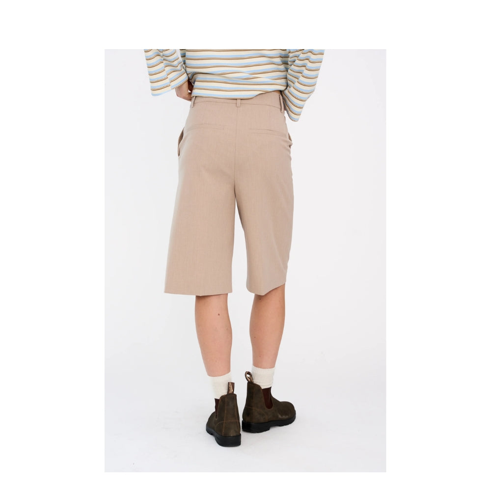 Ivy Copenhagen lange shorts -. IVY-Andrea Long Shorts -  I235634 - Beige