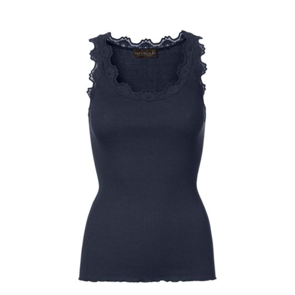 Rosemunde top - RWBabette Silk top w lace – 5205 - 135 Navy