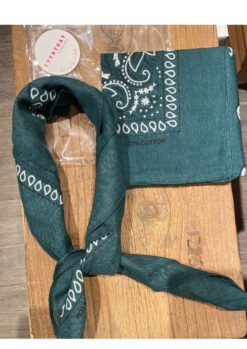 Grønt bandana tørklæde fra Everyday by Bella Ballou