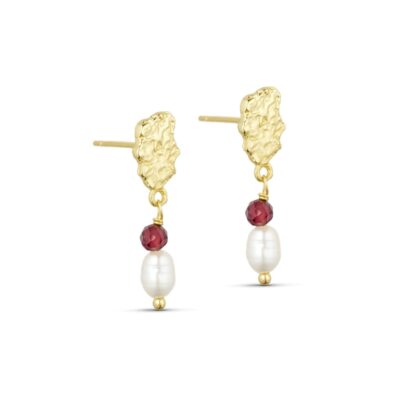 Pure by Nat øreringe - Holly earrings – 45960 – G/P w. garnet (red)