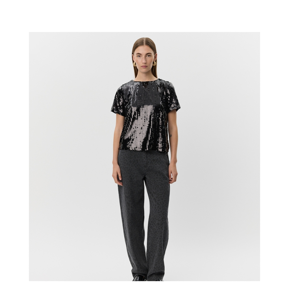 Sofie Schnoor top - S254201 (Sort) Sofie Schnoor pillet bluse - JoySW Jakke – S254201 – Black