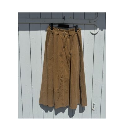 Amaze fløjls nederdel - Ellinor corduroy skirt – 241196V – Camel