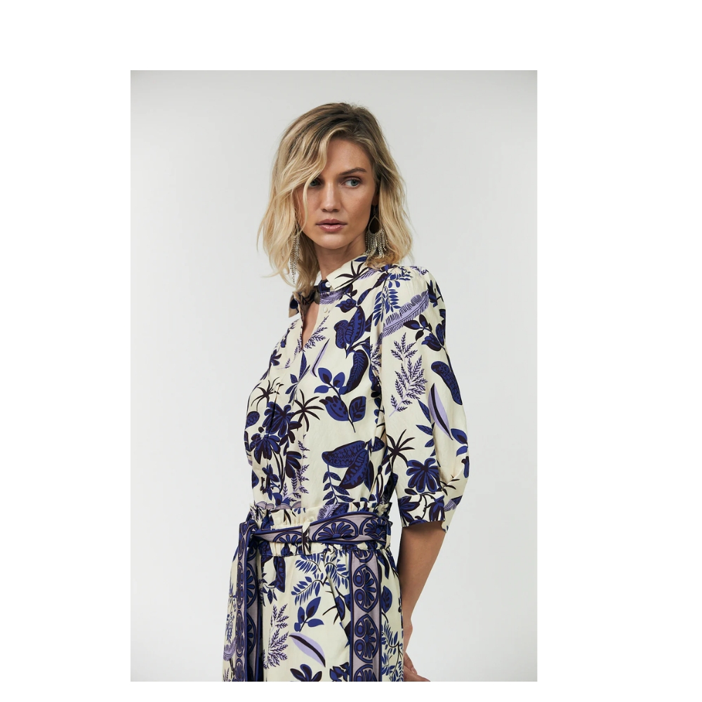 Lollys Laundry skjorte - BonoLL (Blå/Råhvid) Lollys Laundry skjorte - BonoLL Shirt SS – 26110-1007 – 74 Flower Print