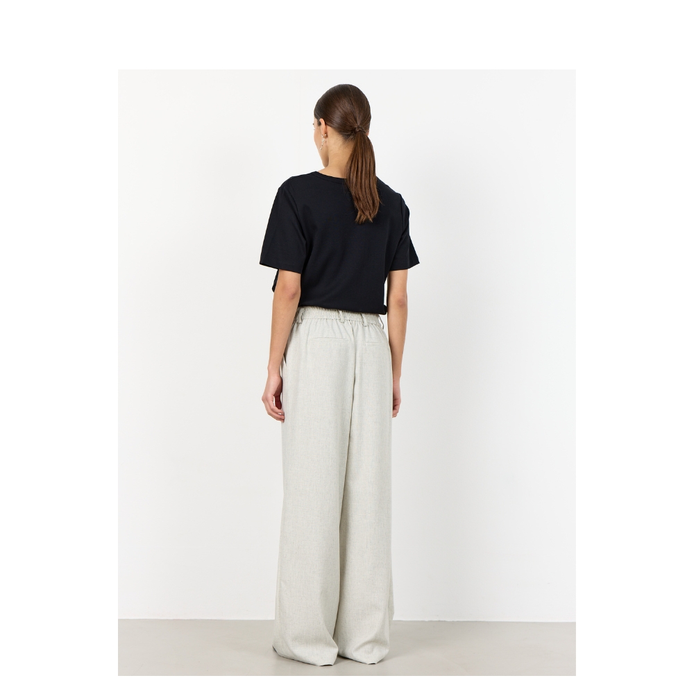 Leveté Room t-shirt - LR-Paloma 1 (Sort) Levete Room t-shirt - LR-Paloma 1 – 101346 – 9999 Black