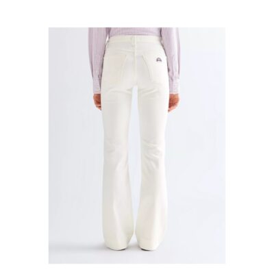 Wrangler hvide jeans - WRG Flare Lightweight Jean – 112378701 – Worn White
