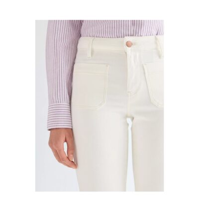 Wrangler hvide jeans - WRG Flare Lightweight Jean – 112378701 – Worn White