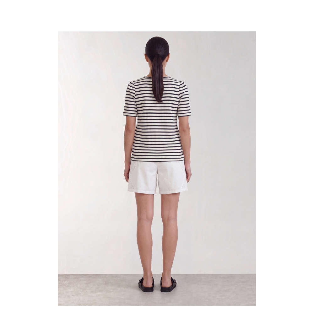 Leveté Room t-shirt - LR-Neddie 1 (Hvid/Navy) Levete Room t-shirt - LR-Neddie 1 – 201244 - 6995C Dark Navy Combi