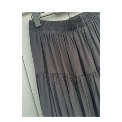 Qnuz nederdel - Volumineuse skirt – 9303 – 99 Black