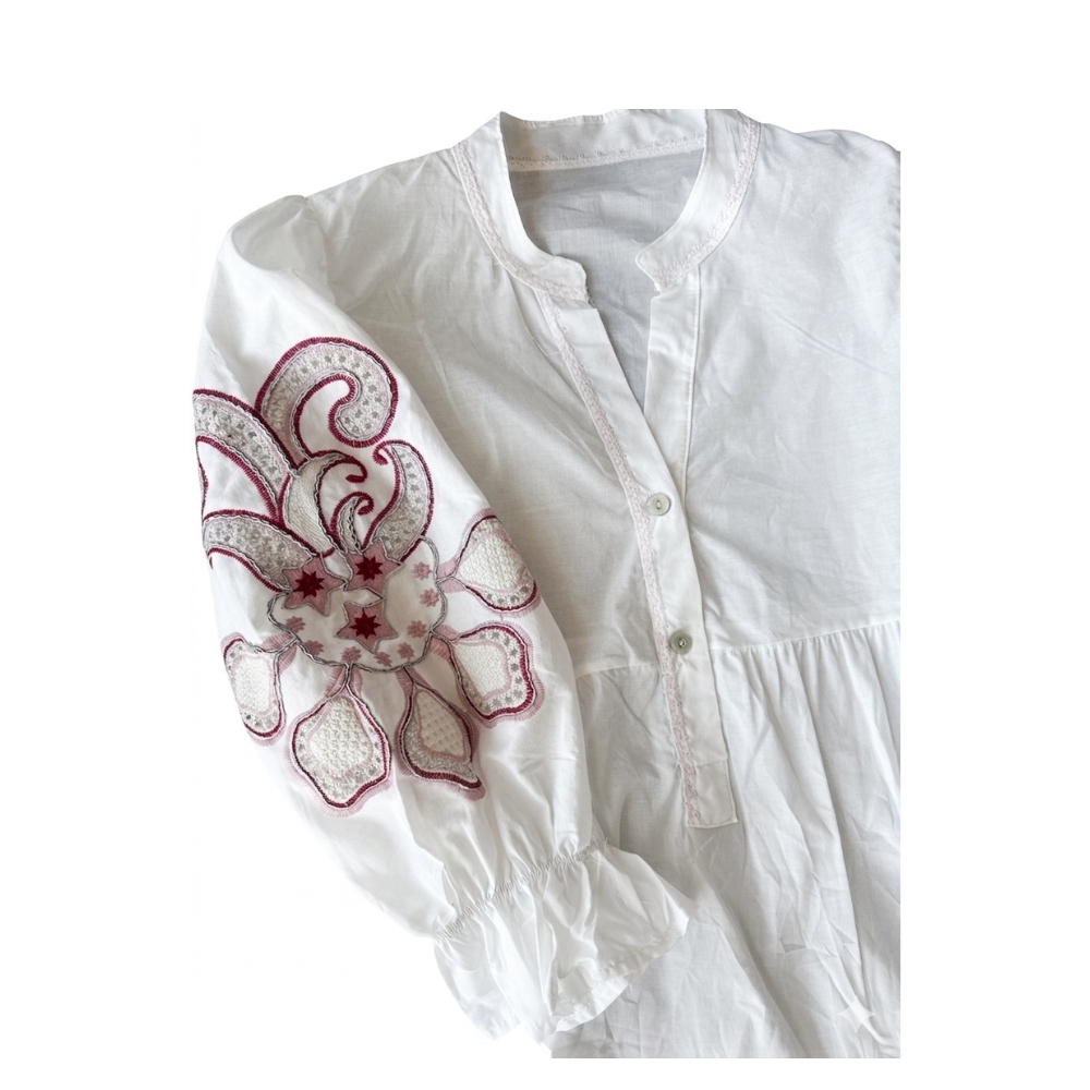 Qnuz bluse - Bell (Hvid) Qnuz bluse - Bell Blouse w embrodery - 9344 - 10 White
